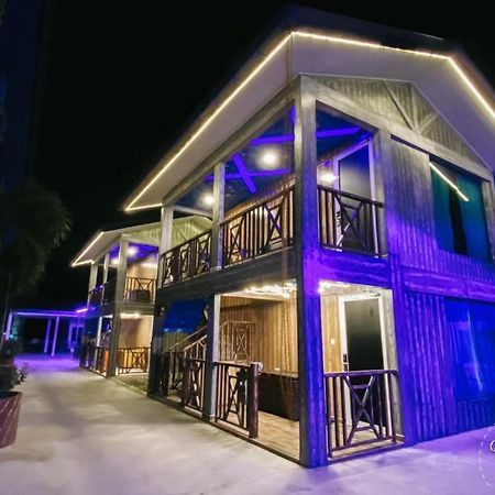 Mangrove Floating Chalet Kukup Ngoại thất bức ảnh