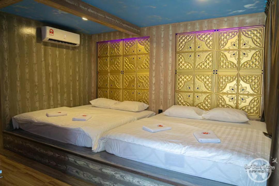 Mangrove Floating Chalet Kukup Ngoại thất bức ảnh