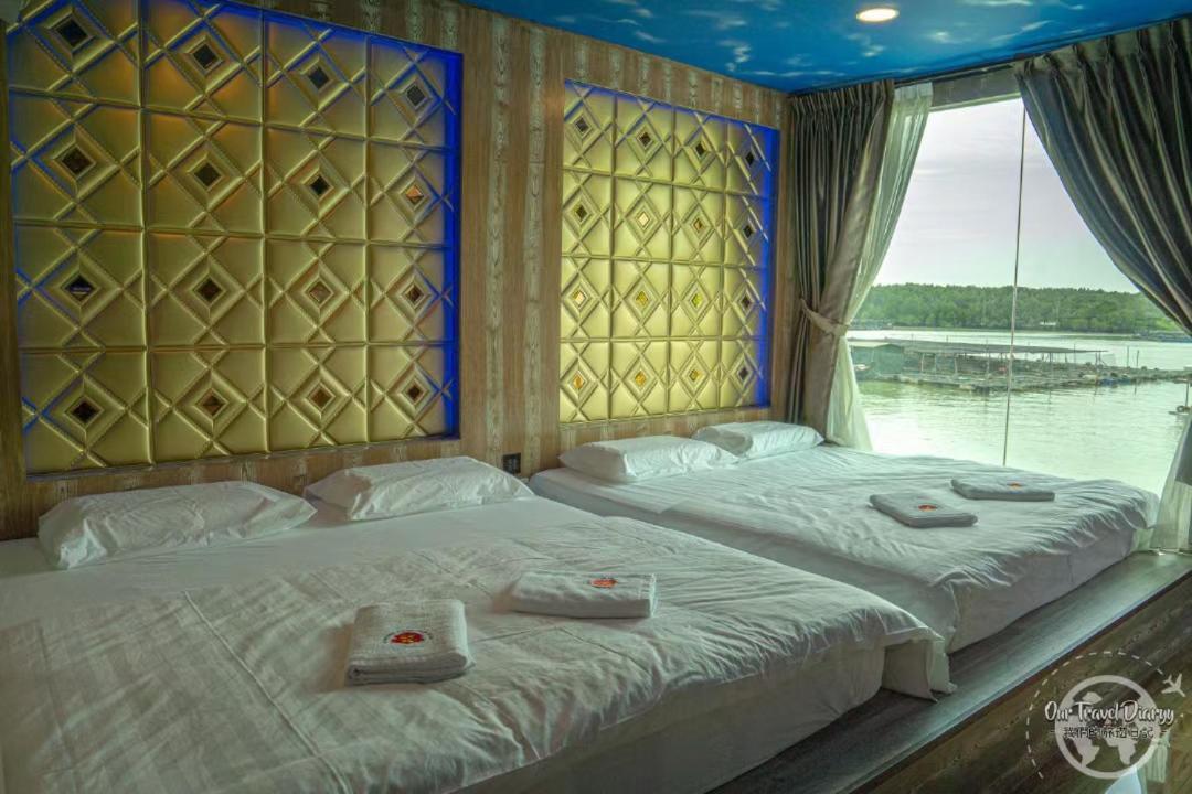 Mangrove Floating Chalet Kukup Ngoại thất bức ảnh